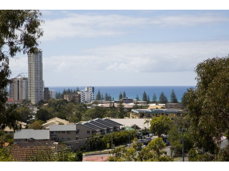 45 Hill Avenue, Burleigh Heads QLD 4220