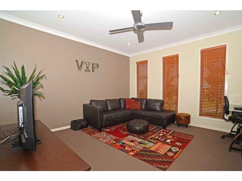 4 Monserrat Court, Reedy Creek QLD 4227