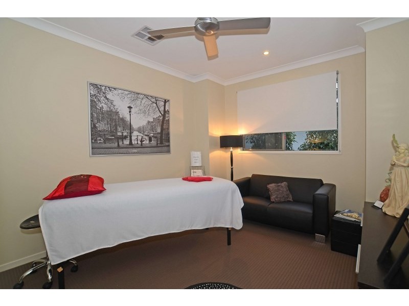 4 Monserrat Court, Reedy Creek QLD 4227