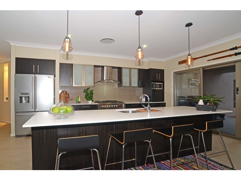 4 Monserrat Court, Reedy Creek QLD 4227