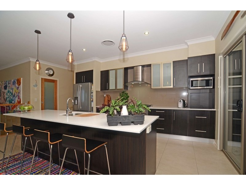 4 Monserrat Court, Reedy Creek QLD 4227