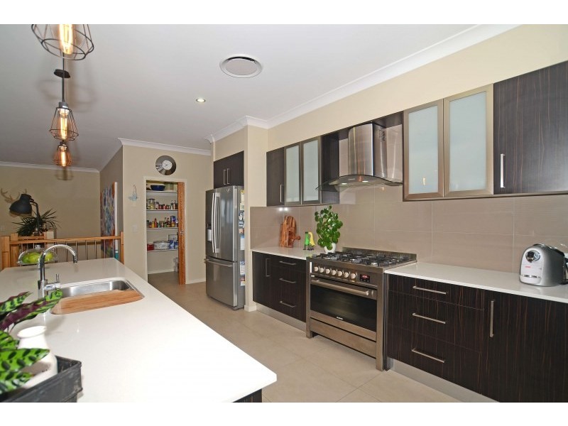 4 Monserrat Court, Reedy Creek QLD 4227