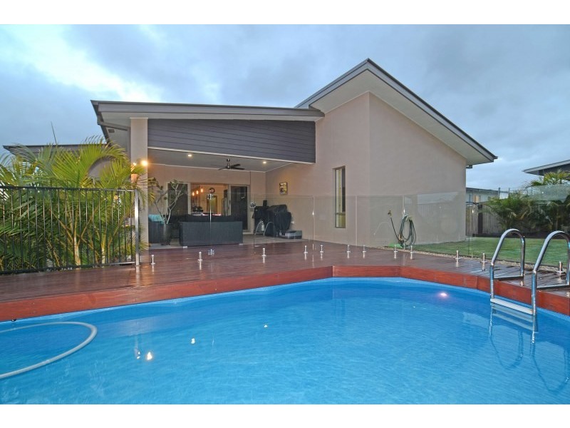 4 Monserrat Court, Reedy Creek QLD 4227