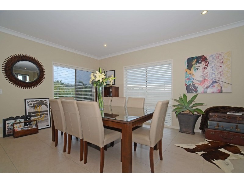 4 Monserrat Court, Reedy Creek QLD 4227