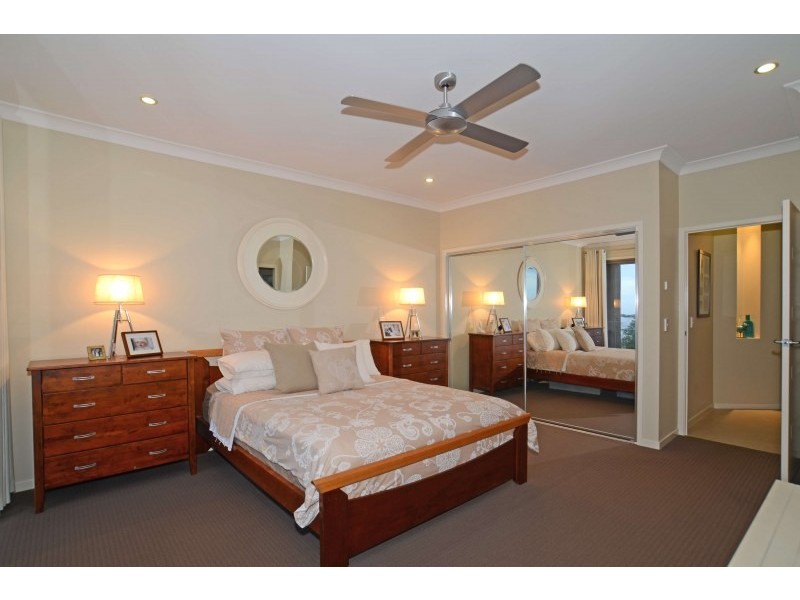 4 Monserrat Court, Reedy Creek QLD 4227