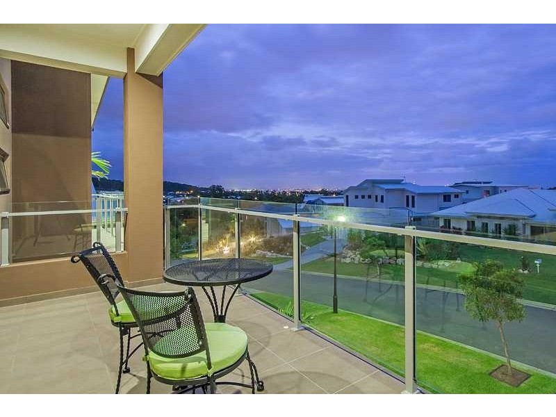 4 Monserrat Court, Reedy Creek QLD 4227