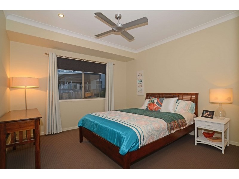 4 Monserrat Court, Reedy Creek QLD 4227