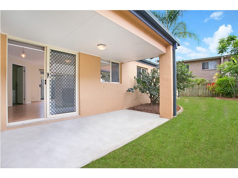 4/173-175 Government Road, Labrador QLD 4215