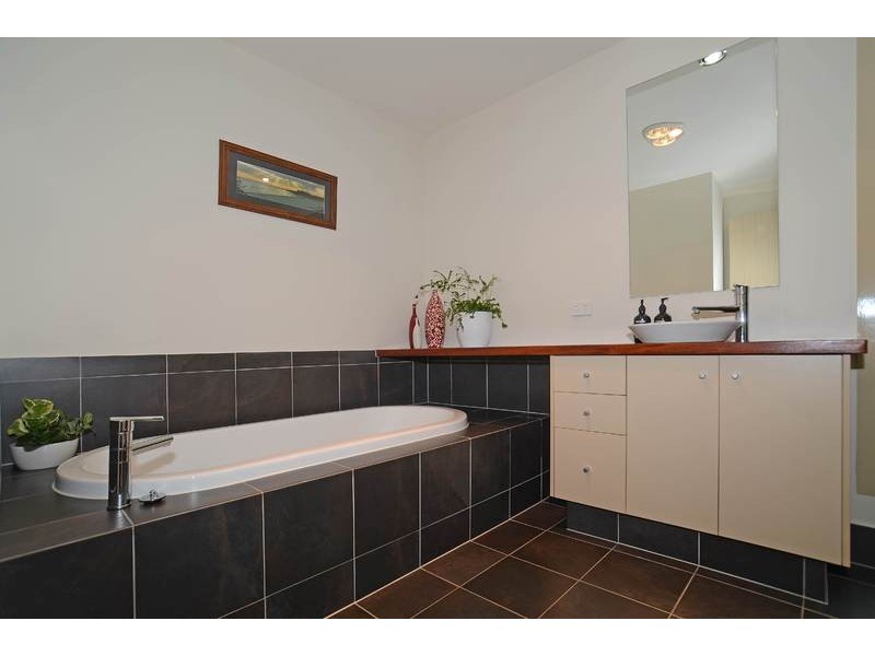 4 Golden Grove Boulevard, Reedy Creek QLD 4227