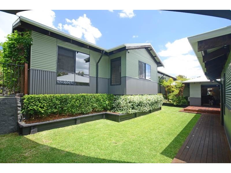4 Golden Grove Boulevard, Reedy Creek QLD 4227