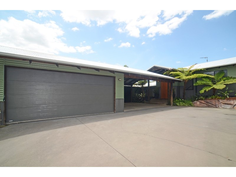 4 Golden Grove Boulevard, Reedy Creek QLD 4227
