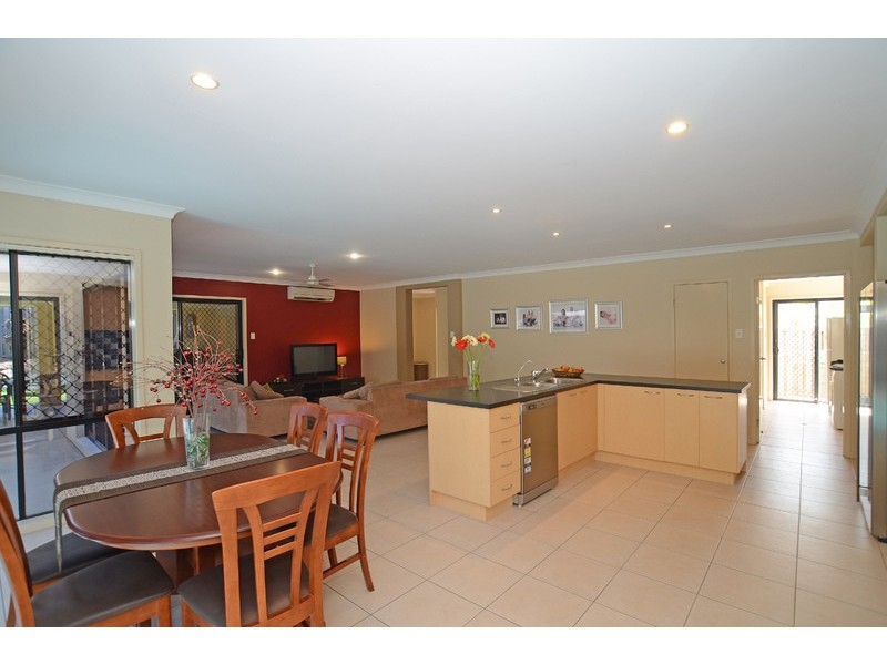 68 Observatory Drive, Reedy Creek QLD 4227