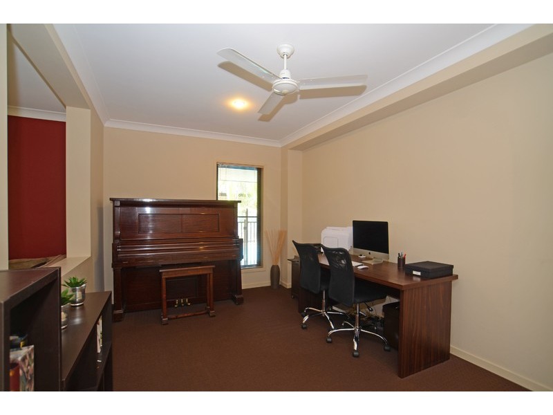 68 Observatory Drive, Reedy Creek QLD 4227