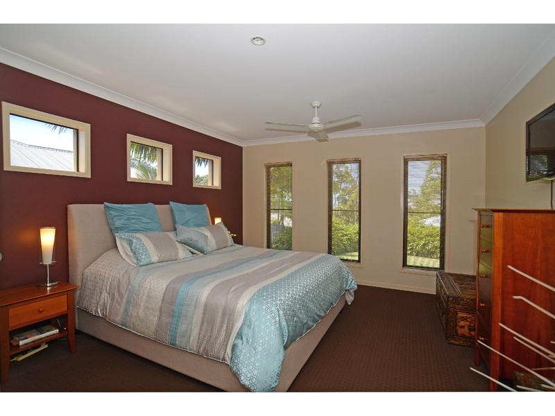 68 Observatory Drive, Reedy Creek QLD 4227