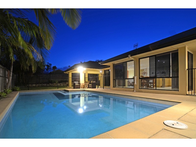 68 Observatory Drive, Reedy Creek QLD 4227