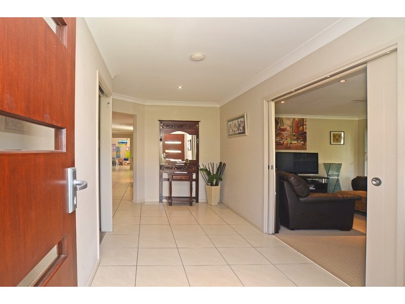 12 Peregrine Street, Reedy Creek QLD 4227
