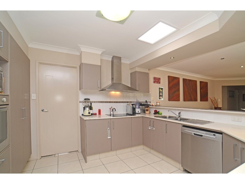 12 Peregrine Street, Reedy Creek QLD 4227