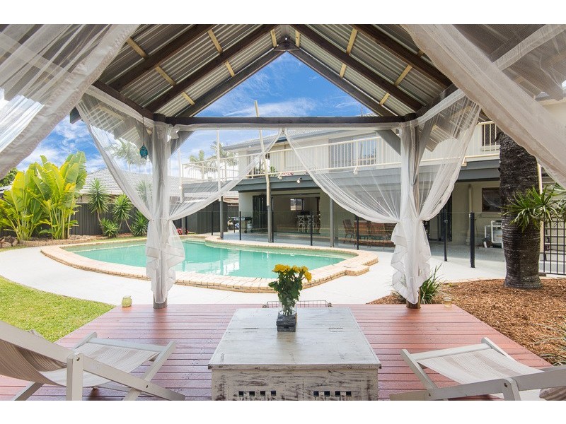 13 Honeyeater Drive, Burleigh Waters QLD 4220