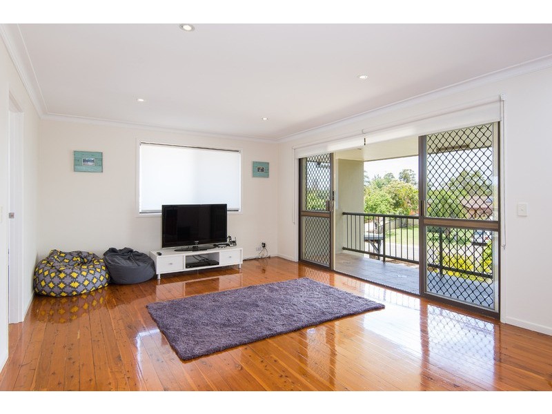 13 Honeyeater Drive, Burleigh Waters QLD 4220