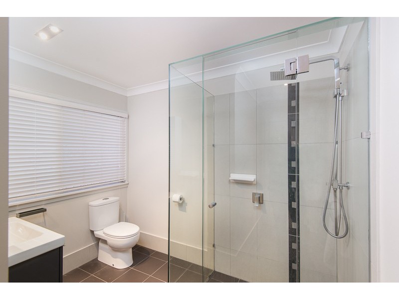 17 East Street, Burleigh Heads QLD 4220