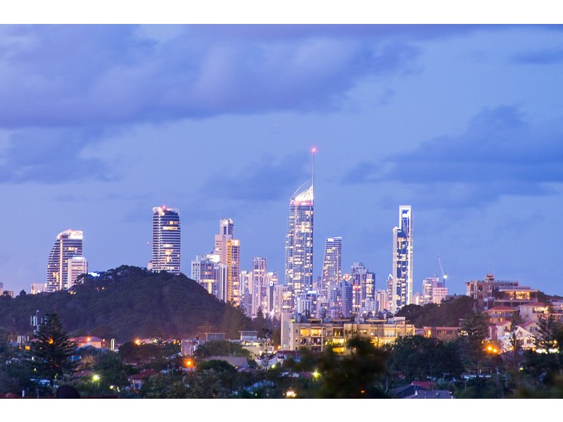 17 East Street, Burleigh Heads QLD 4220