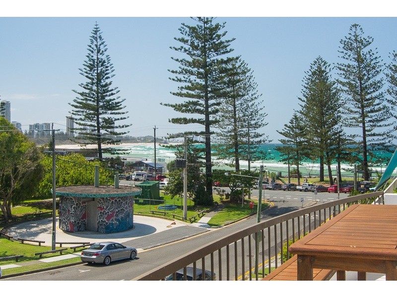 2/53 Hayle Street, Burleigh Heads QLD 4220