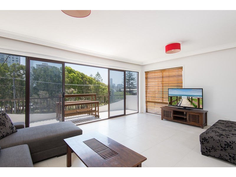2/53 Hayle Street, Burleigh Heads QLD 4220
