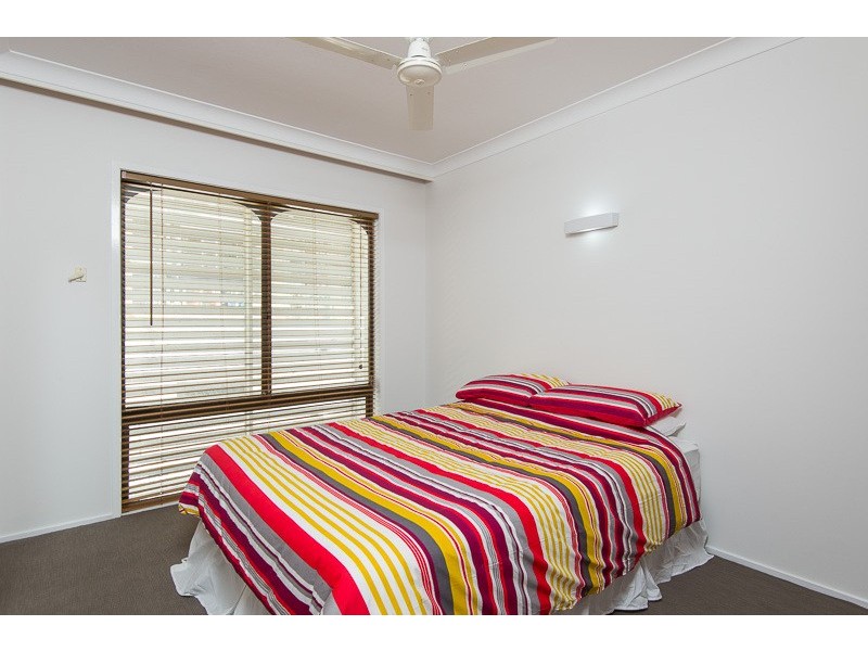 2/53 Hayle Street, Burleigh Heads QLD 4220