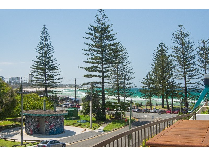 2/53 Hayle Street, Burleigh Heads QLD 4220