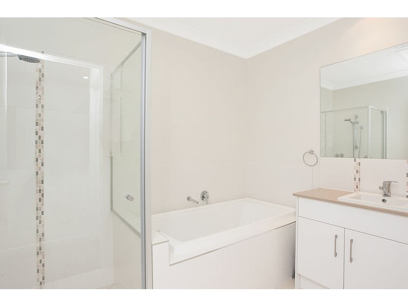 18/26 Careel Close, Helensvale QLD 4212