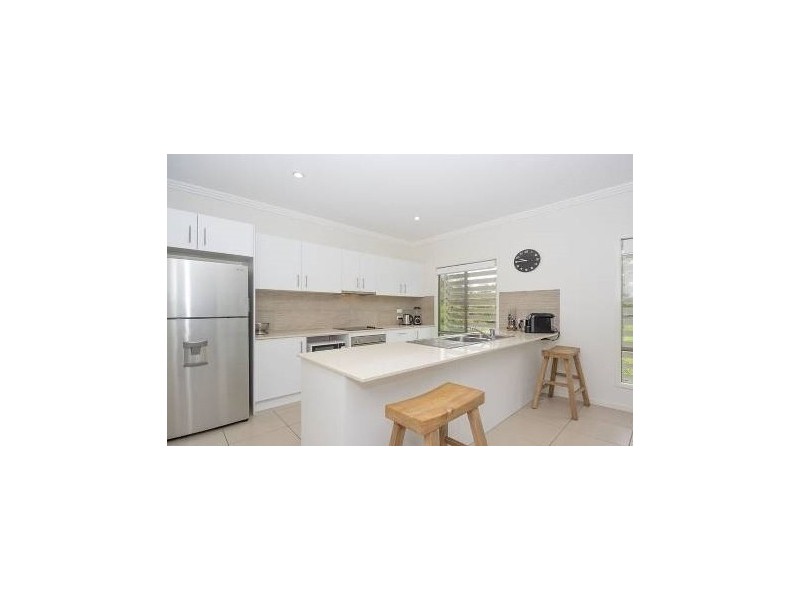 1/16 Careel Close, Helensvale QLD 4212