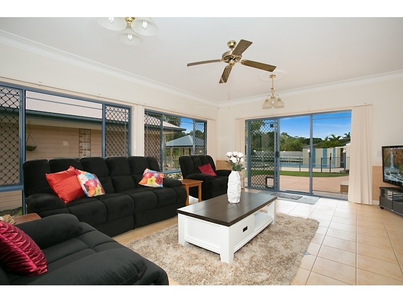 9 Dungogie Drive, Tallebudgera QLD 4228