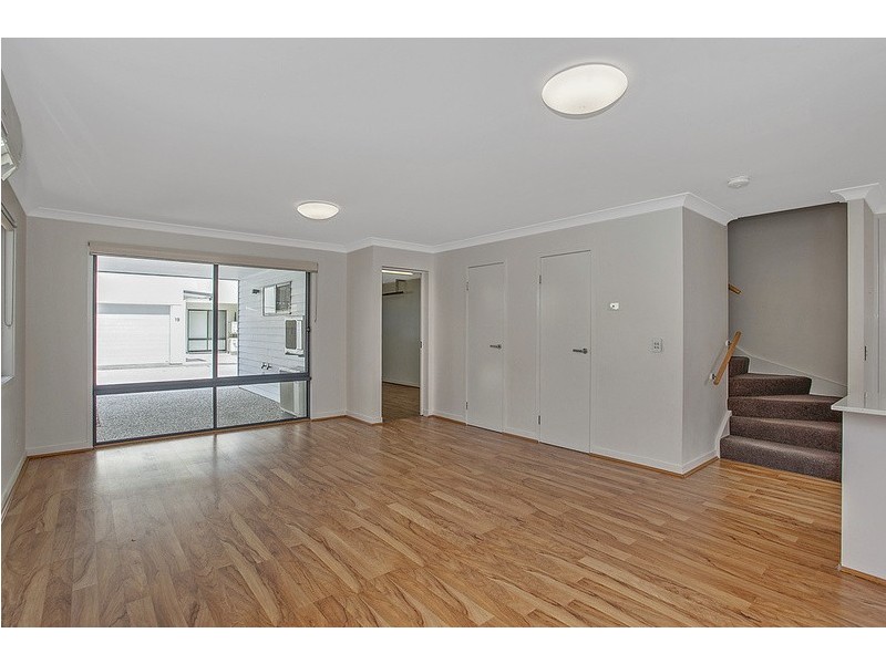 4/22 Careel Close, Helensvale QLD 4212