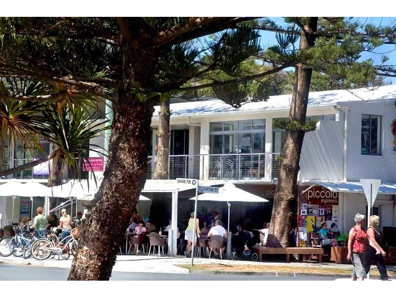 32 Brakes Crescent, Miami QLD 4220