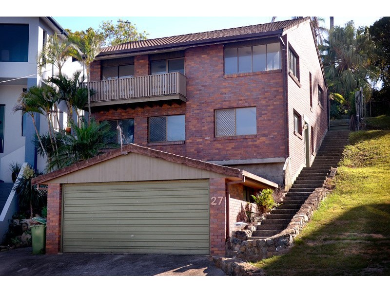27 Brakes Crescent, Miami QLD 4220
