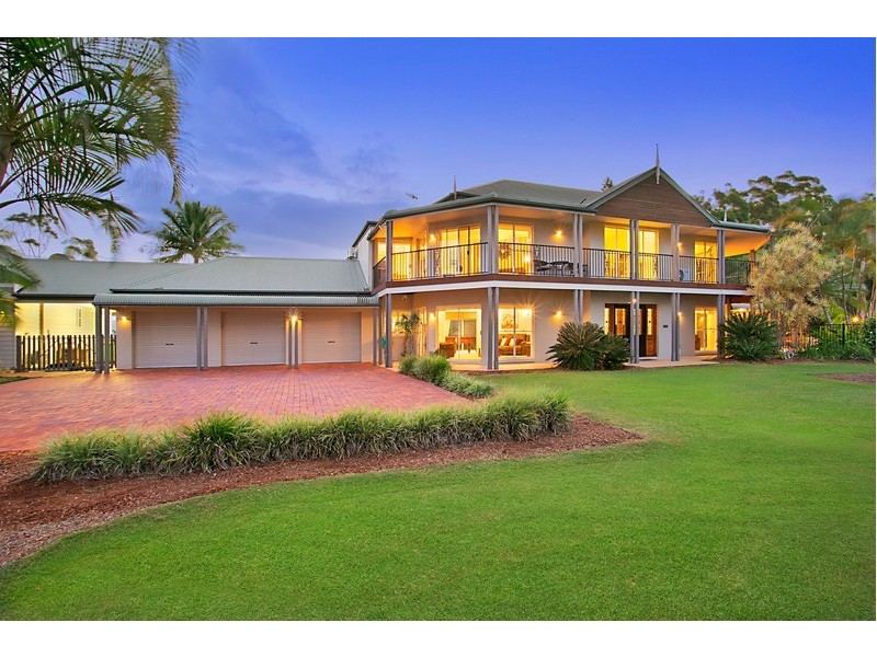 22 Brackenfield Court, Bonogin QLD 4213