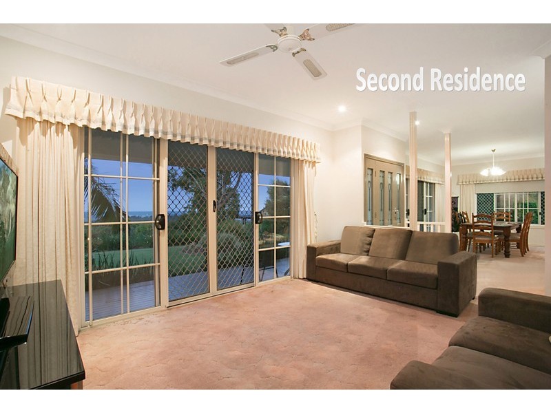 22 Brackenfield Court, Bonogin QLD 4213