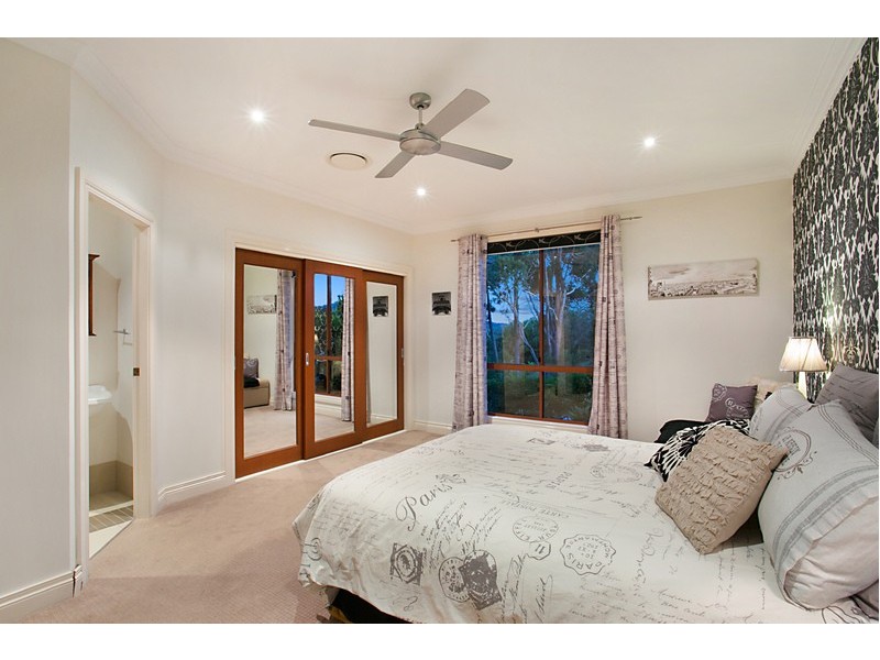 8 Joyce Court, Tallebudgera QLD 4228