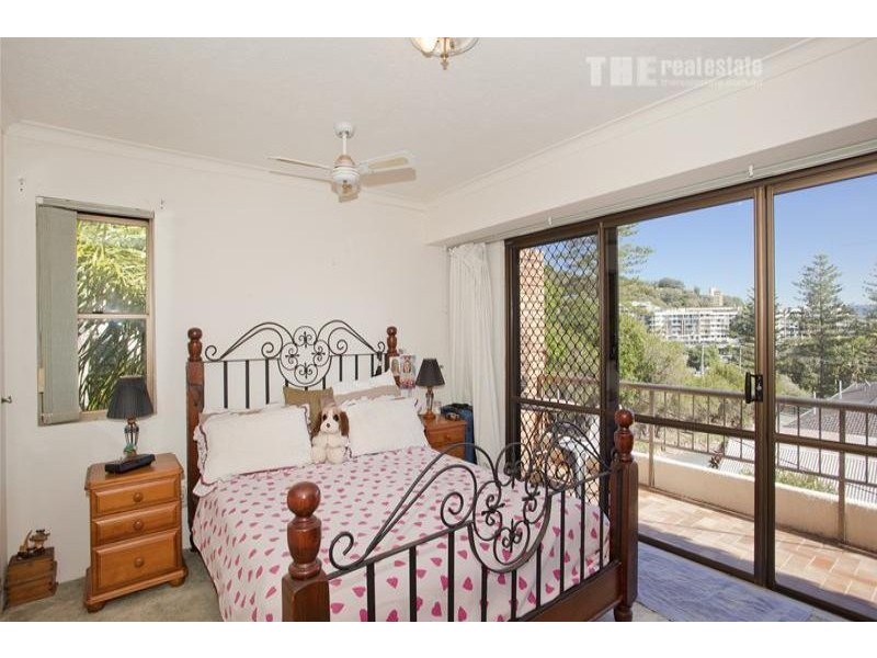 2/13 Nathan Street, Burleigh Heads QLD 4220