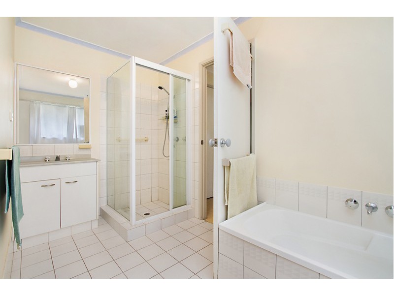 30/5 Greenlands Drive, Varsity Lakes QLD 4227