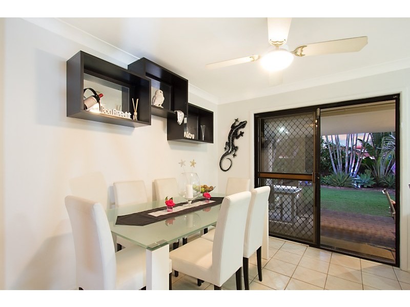 39 Rumrunner Street, Mermaid Waters QLD 4218