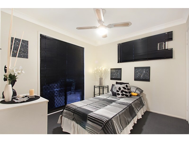 39 Rumrunner Street, Mermaid Waters QLD 4218