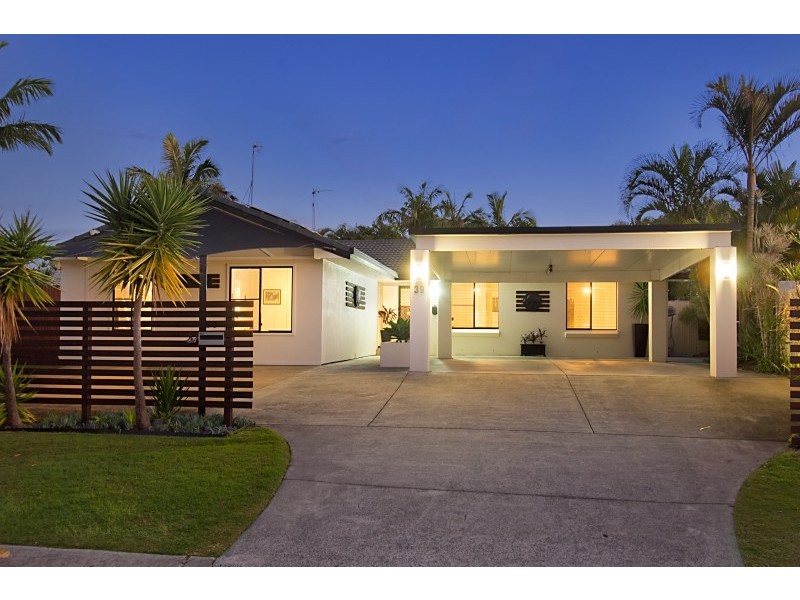 39 Rumrunner Street, Mermaid Waters QLD 4218