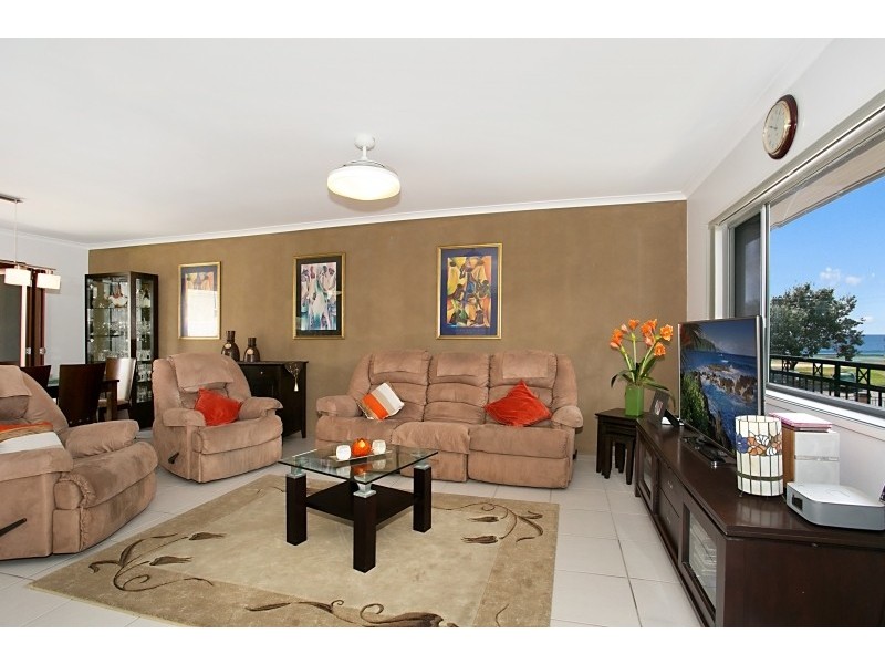 6/70 Marine Parade, Miami QLD 4220