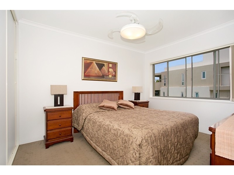 6/70 Marine Parade, Miami QLD 4220