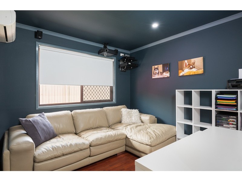 63 Silvabank Drive, Varsity Lakes QLD 4227