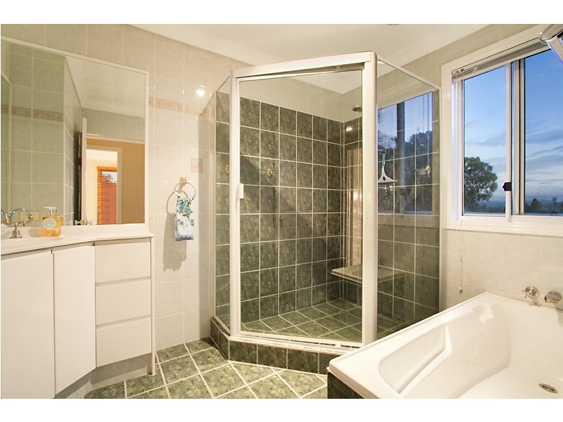 36 Convery Crescent, Highland Park QLD 4211