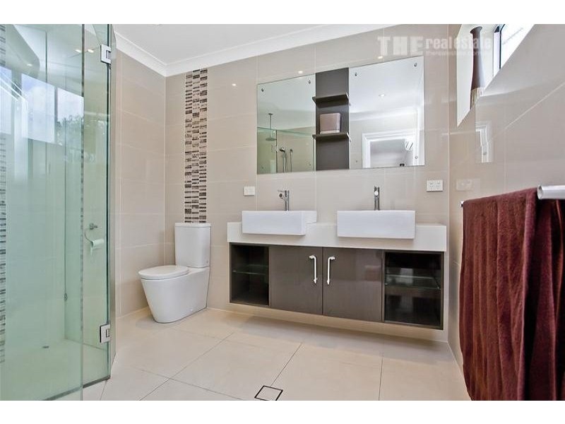 80 Chainey Avenue, Miami QLD 4220