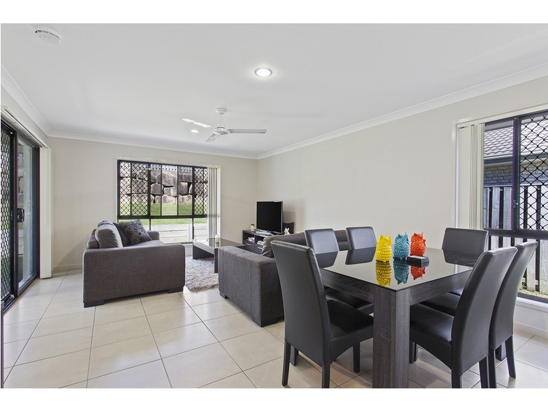 43 Manning Circuit, Pacific Pines QLD 4211