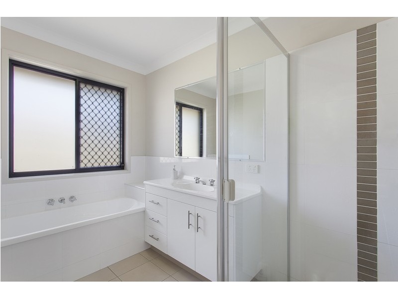 43 Manning Circuit, Pacific Pines QLD 4211